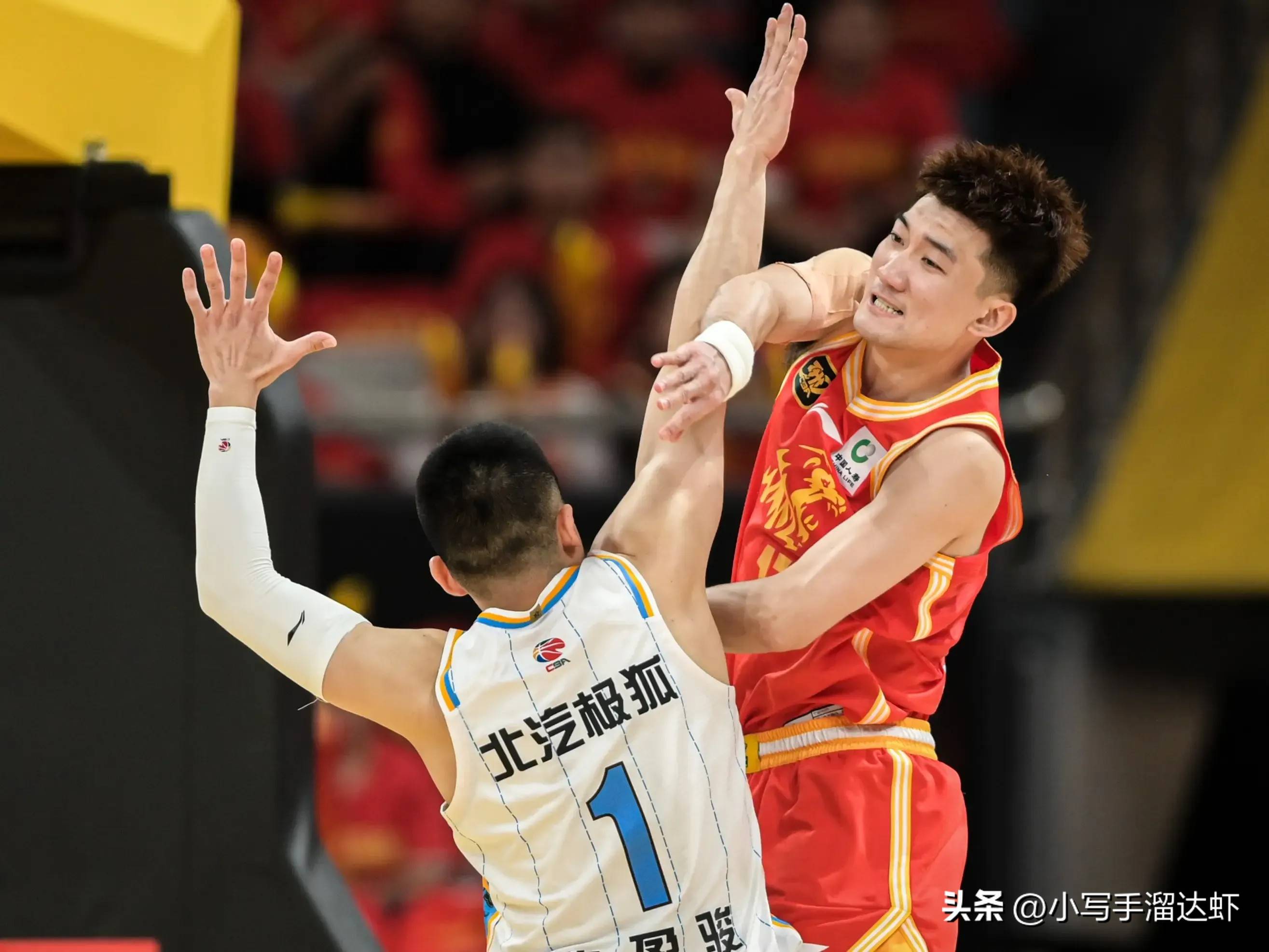 lol新英雄-包含北京国安迎CBA常规赛关键赛；关键时刻复出首秀；信心回归；年轻球员得到机会的词条