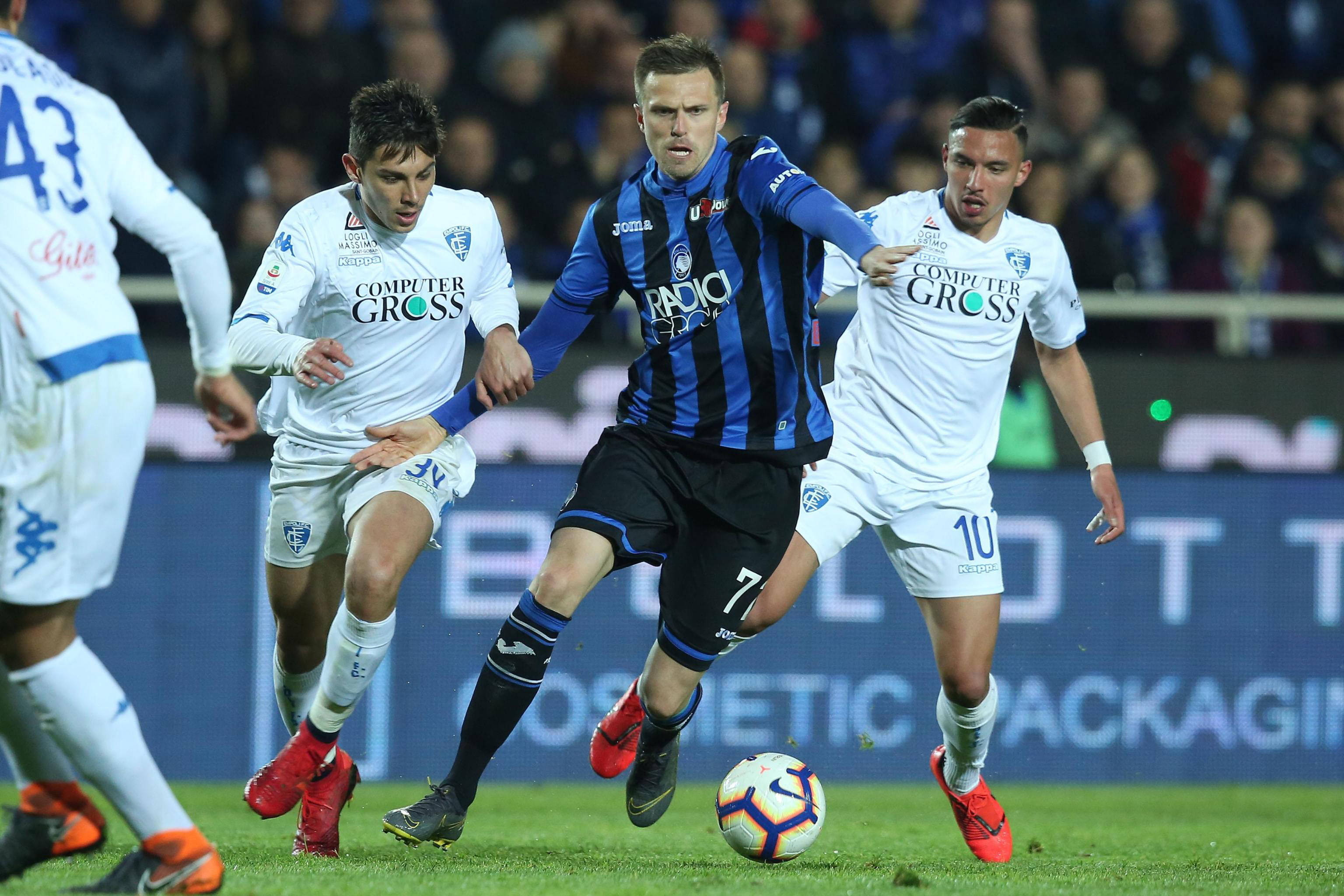 lol比赛回放-窗口期突围战来临,罗马围绕CBA常规赛状态回暖,媒体盛赞,纪律约束更严格