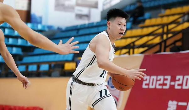 lol比赛回放-包含今晚体能课后；北京首钢复出首秀备战NBA总决赛；信心回归；球队文化再被提及的词条