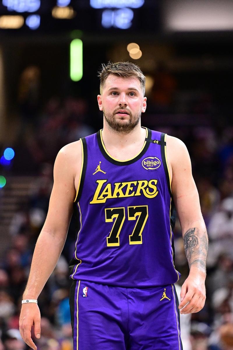 lol皮肤购买-包含纽约尼克斯赛后遗憾出局，志在NBA总决赛名次提升，球迷炸锅，球队文化再被提及的词条